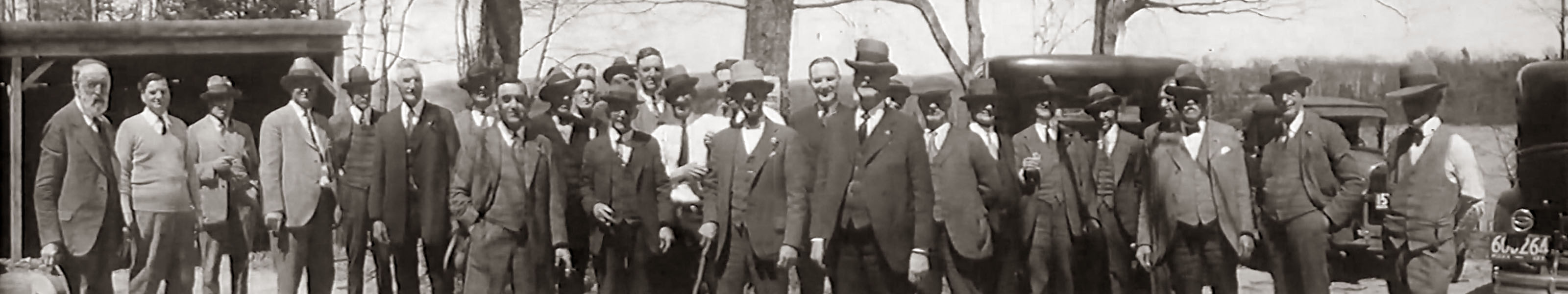Panoramic group portrait at Lake Buel, ca. 1920